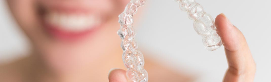 Zahnarztpraxis Kattum – Kieferorthopädie Schienentherapie